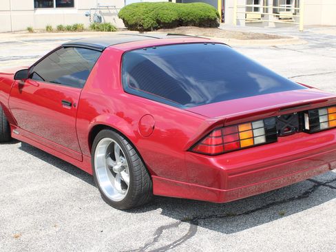 Used 1989 Chevrolet Camaro RS RWD image 26