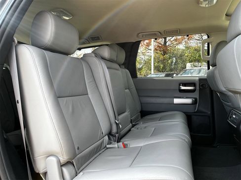 Used 2019 Toyota Sequoia Limited image 27