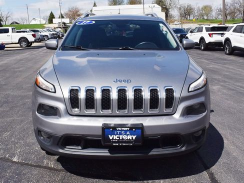 Used 2017 Jeep Cherokee Latitude w/ Safety/Convenience Group AWD/4WD image 21