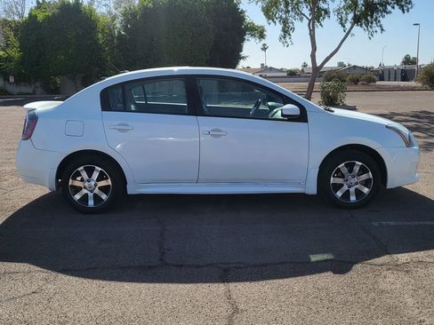 Used 2012 Nissan Sentra 2.0 SR w/ Special Edition Pkg FWD image 10