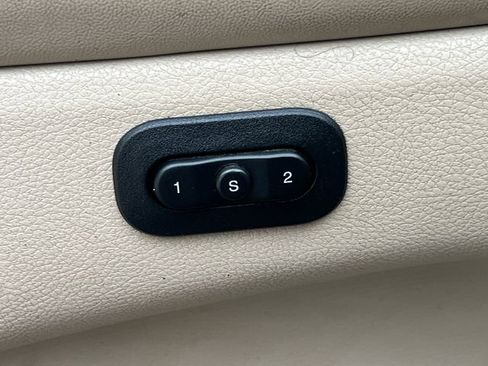 Used 2020 Jeep Grand Cherokee Limited AWD/4WD image 18