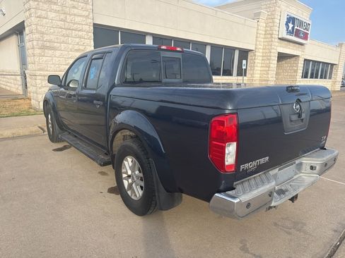 Used 2017 Nissan Frontier SV w/ SV Value Truck Package image 8