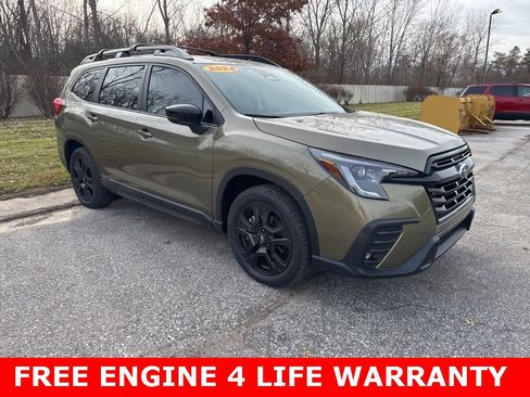 Used 2024 Subaru Ascent Onyx Edition image 2