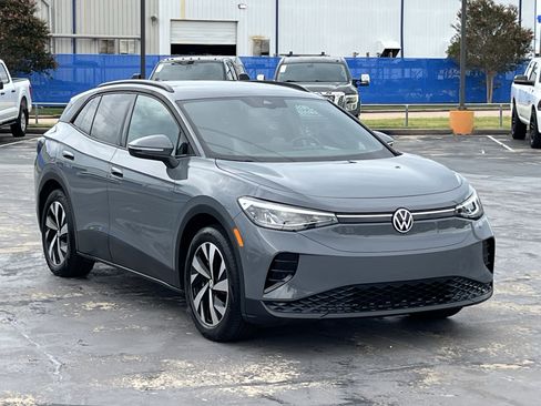 Used 2024 Volkswagen ID.4 2WD image 5
