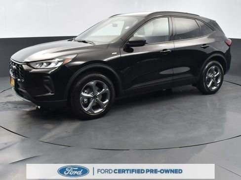 Certified 2025 Ford Escape ST-Line image 18