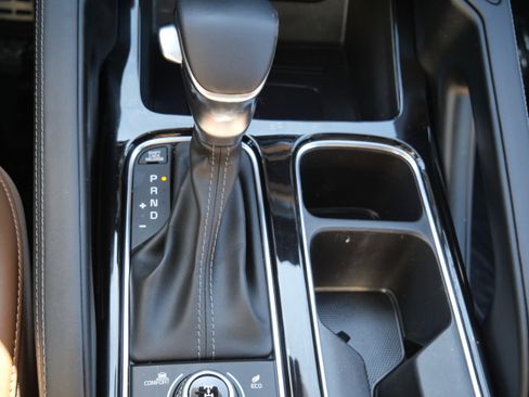Used 2022 Kia Telluride SX w/ SX Prestige Package AWD/4WD image 23