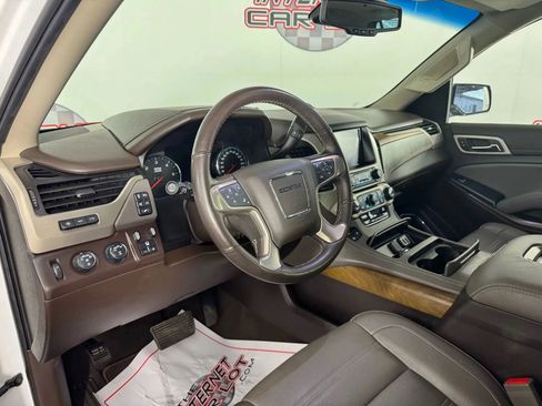 Used 2019 GMC Yukon Denali w/ Denali Ultimate Package image 10
