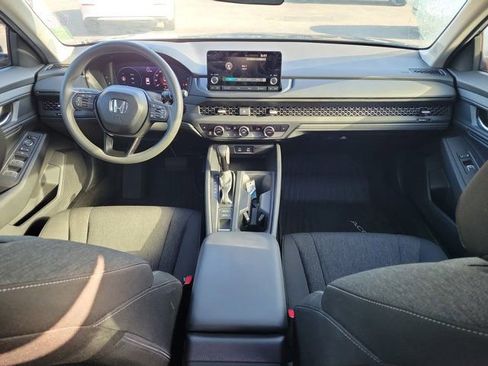 Certified 2025 Honda Accord SE image 2