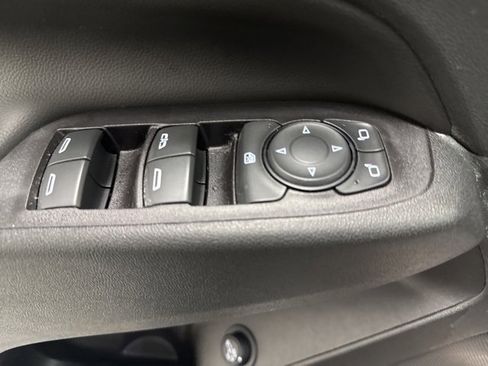 Used 2019 Chevrolet Equinox LT image 20