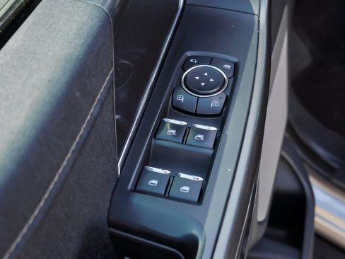 Used 2025 Ford F150 Lariat AWD/4WD image 20