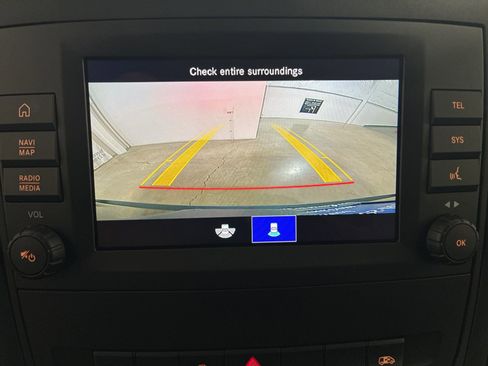 Used 2023 Mercedes-Benz Metris Passenger image 15