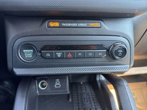 Used 2025 Ford Bronco Sport Badlands image 21