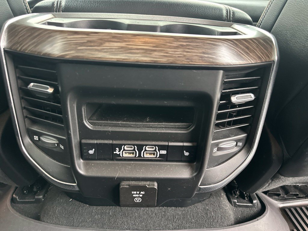 Used 2019 RAM 1500 Laramie AWD/4WD image 34