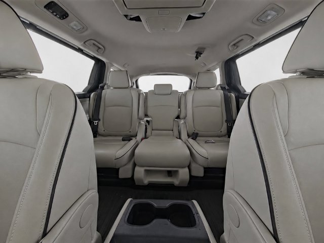 Used 2025 Honda Odyssey Touring image 17