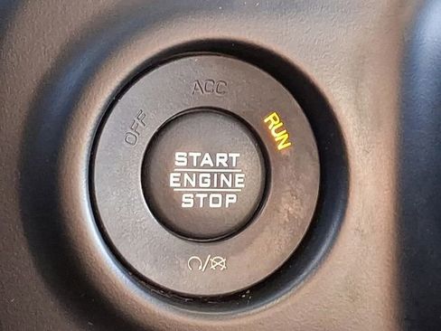 Used 2020 Jeep Wrangler Unlimited Sport image 25