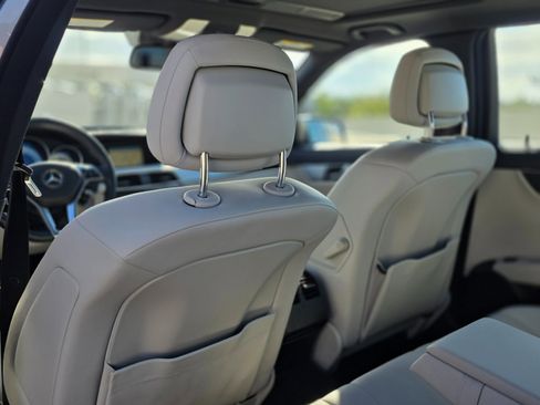 Used 2014 Mercedes-Benz C 250 Sport image 18