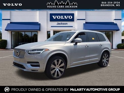 Used 2024 Volvo XC90 B5 Plus w/ Protection Package Premier AWD/4WD image 7