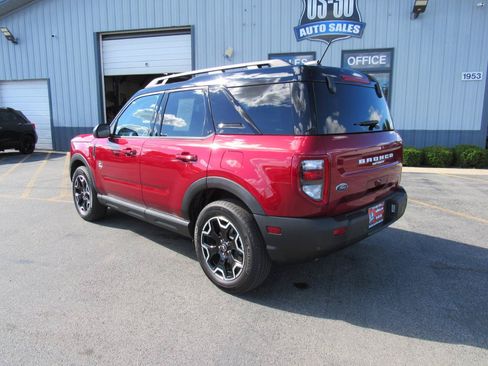 Used 2025 Ford Bronco Sport Outer Banks AWD/4WD image 3