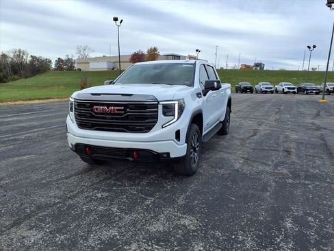 Used 2023 GMC Sierra 1500 AT4 w/ AT4 Premium Package image 29