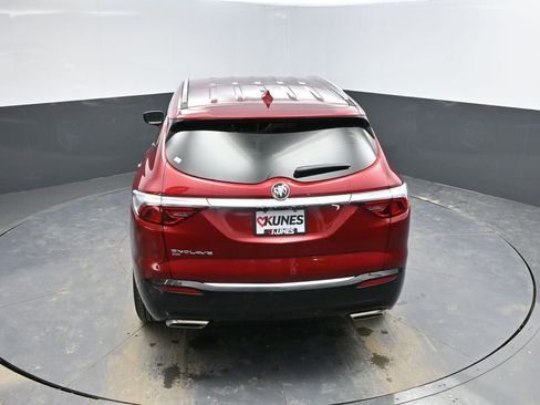 Used 2024 Buick Enclave Premium image 18