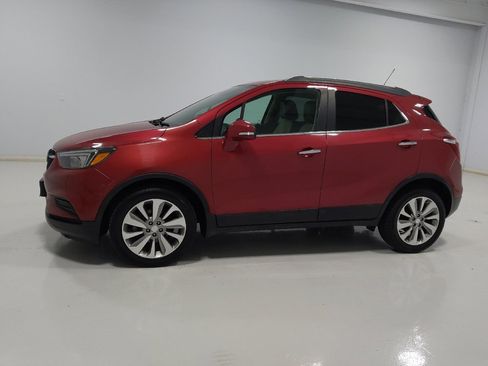 Used 2018 Buick Encore Preferred FWD image 2