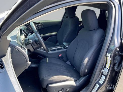 Used 2016 Chrysler 200 Limited w/ Convenience Group FWD image 25