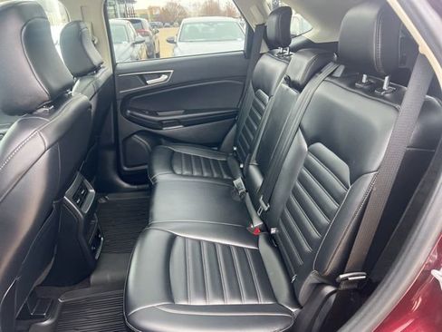 Used 2022 Ford Edge SEL w/ Convenience Package image 8