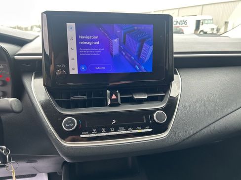 Used 2025 Toyota Corolla LE image 15