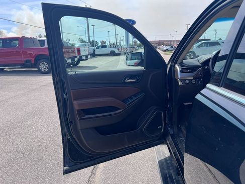 Used 2015 Chevrolet Tahoe LTZ AWD/4WD image 12