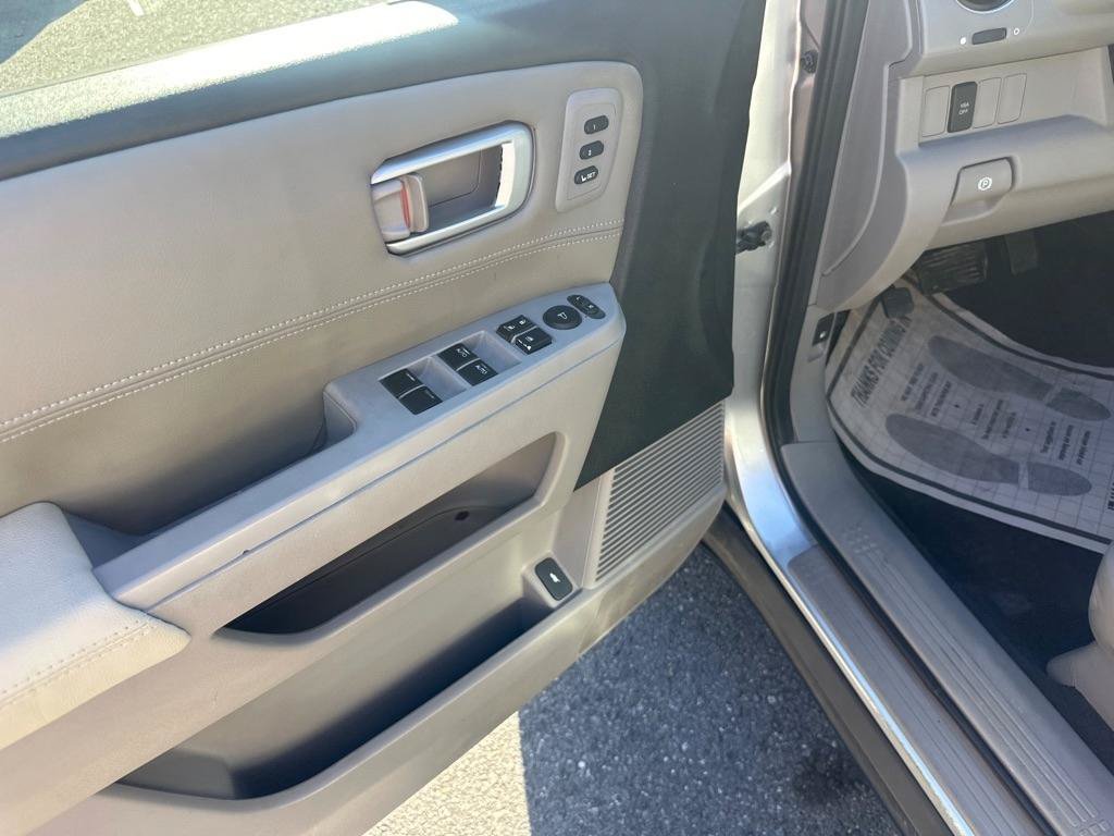 Used 2010 Honda Pilot EX-L image 20