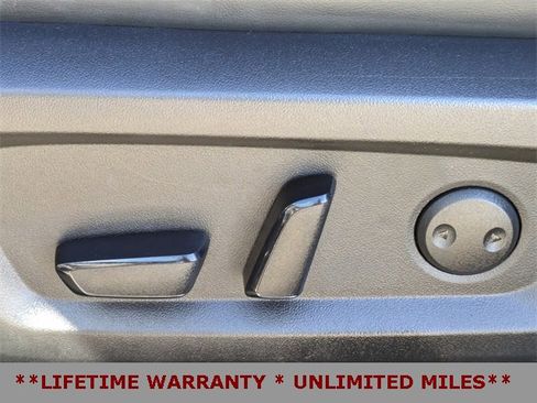 Used 2022 Mitsubishi Outlander SE image 23