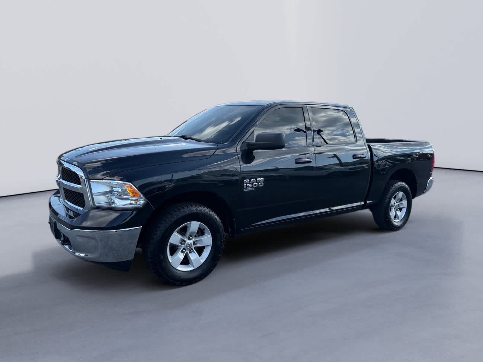 Used 2019 RAM 1500 Classic SLT w/ Protection Group AWD/4WD image 1