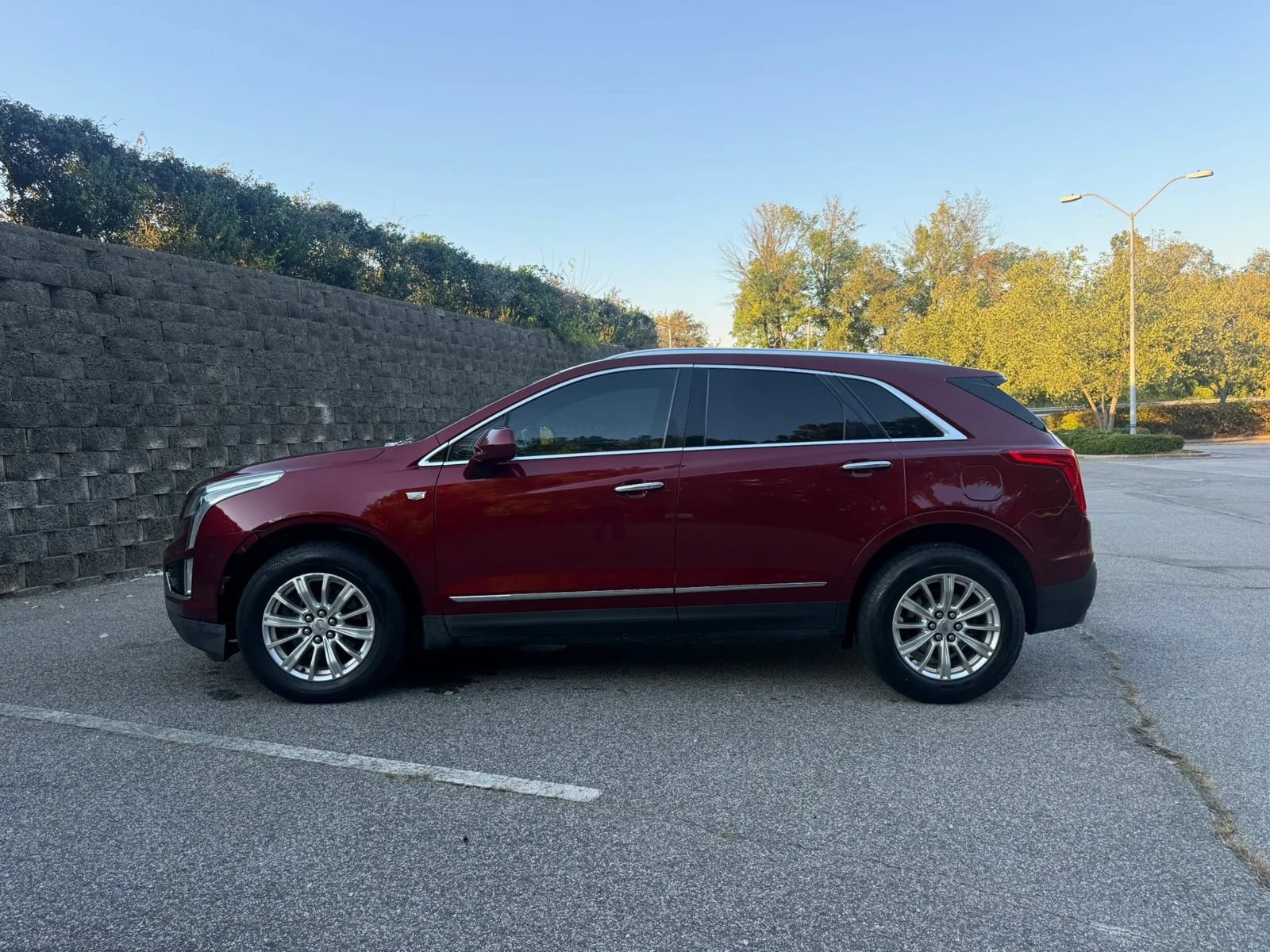 Used 2017 Cadillac XT5 FWD image 5