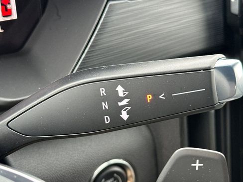 New 2026 GMC Acadia AT4 w/ Luxury Package image 26