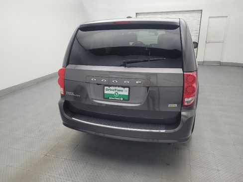 Used 2019 Dodge Grand Caravan SE w/ UConnect Hands-Free Group FWD image 6