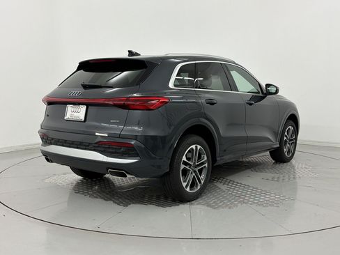 Certified 2025 Audi Q5 Premium w/ Convenience Package AWD/4WD image 9