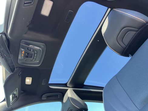 Certified 2023 Toyota Crown image 21