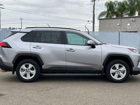 Certified 2021 Toyota RAV4 XLE w/ XLE Grade Weather Package AWD/4WD image 6