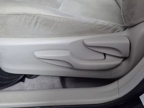 Used 2011 Toyota Prius Two FWD image 17