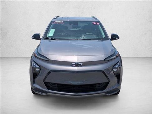 Used 2023 Chevrolet Bolt EUV LT w/ Driver Confidence Package FWD image 2
