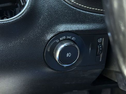 Used 2015 Chevrolet Camaro LT image 31