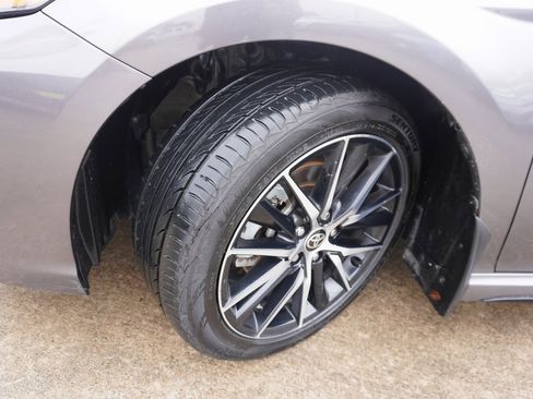 Used 2023 Toyota Camry SE image 29