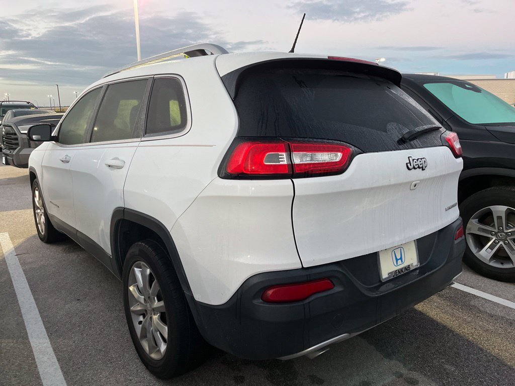 Used 2014 Jeep Cherokee Limited w/ Luxury Group FWD image 4