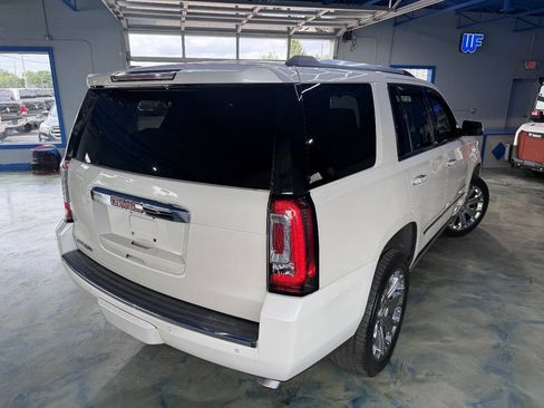 Used 2015 GMC Yukon Denali w/ Premium Package AWD/4WD image 2