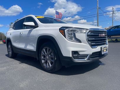 Used 2024 GMC Terrain SLT