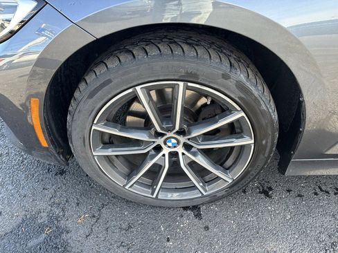 Used 2019 BMW 330i xDrive Sedan w/ Convenience Package image 11