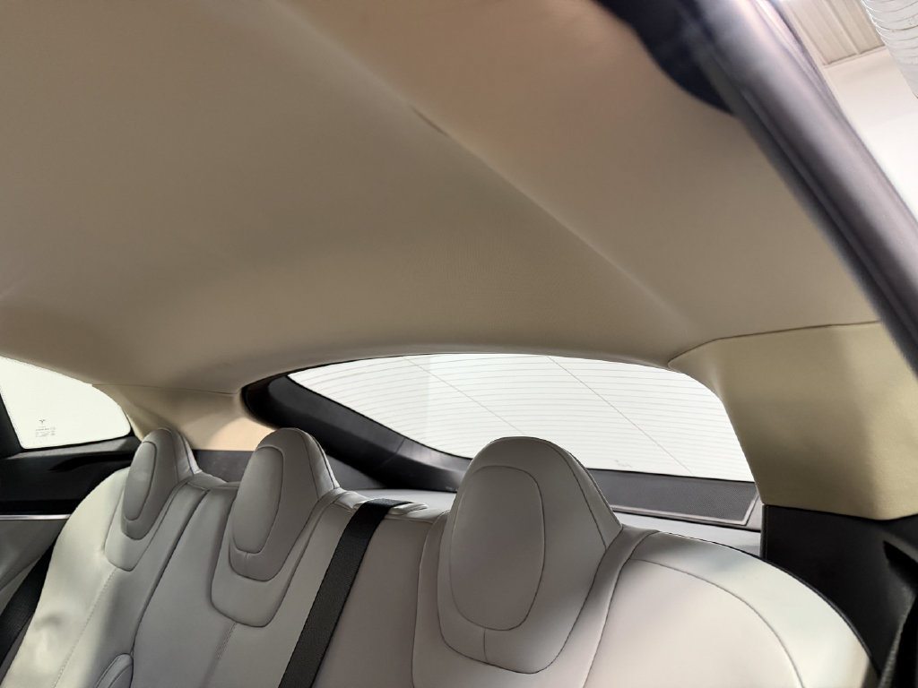 Used 2013 Tesla Model S Performance RWD image 40