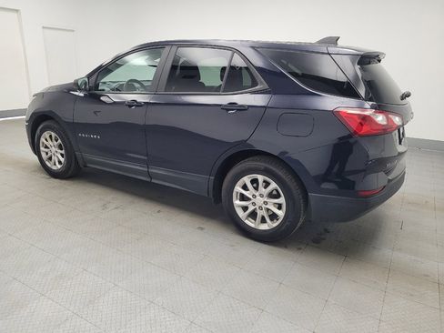 Used 2020 Chevrolet Equinox LS w/ LS Convenience Package image 3