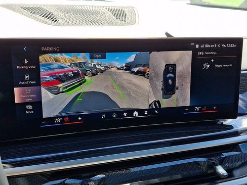 Used 2025 BMW X7 xDrive40i w/ M Sport Package image 21