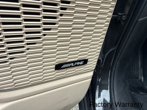 Used 2023 Jeep Grand Cherokee L Limited AWD/4WD image 7